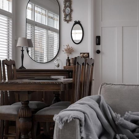 Bed and Breakfast Walton House Гьюонвілл Екстер'єр фото